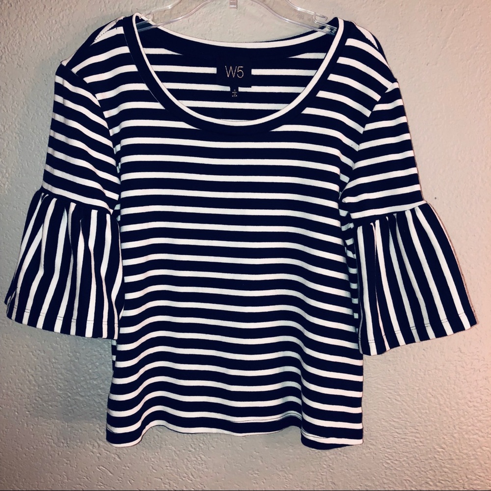 W5 Navy/white blouse. Size Small. New without tags